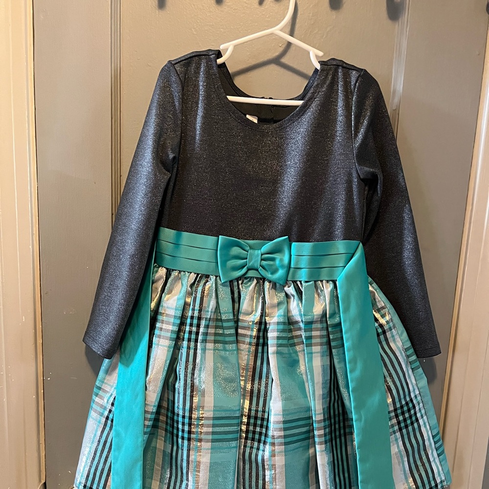 Girls holiday dress